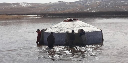 Сүхбаатар аймагт малчин айлын гэр шар усны үерт автжээ